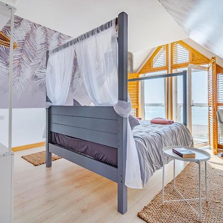 Pebble Paradise Beachfront Family Getaway Pevensey Exterior photo